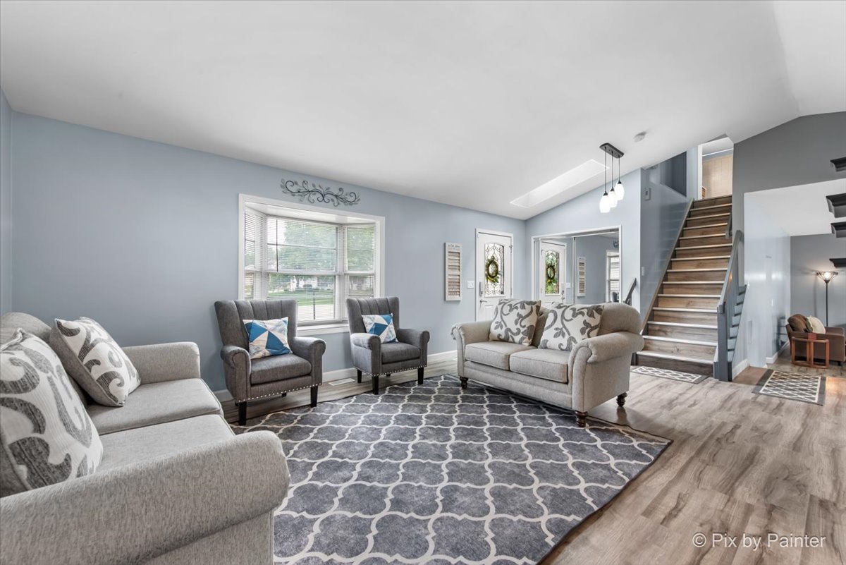 108 Ascot Lane