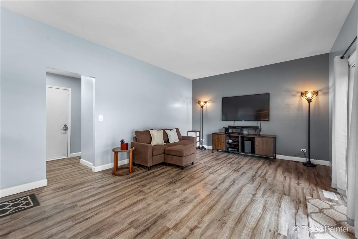 108 Ascot Lane