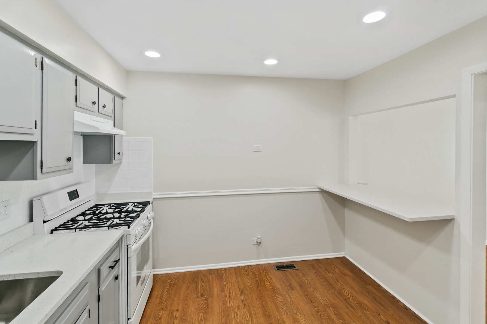 7523 Bristol Lane Unit: A