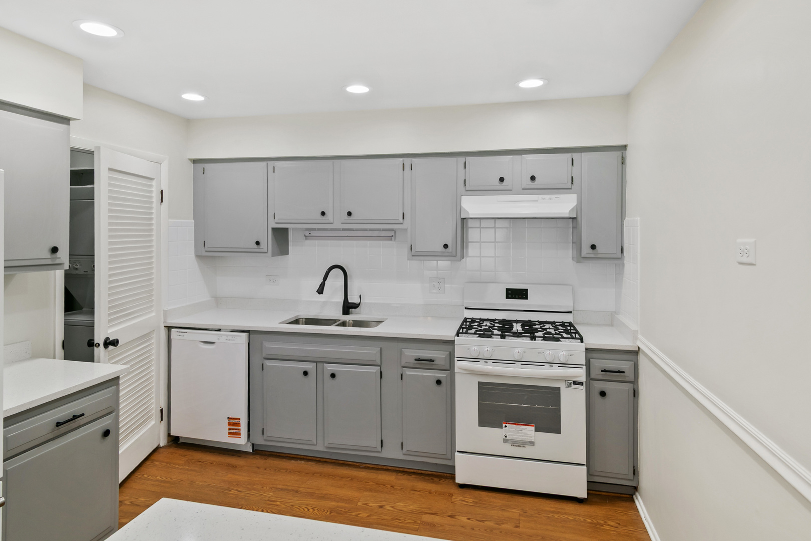 7523 Bristol Lane Unit: A