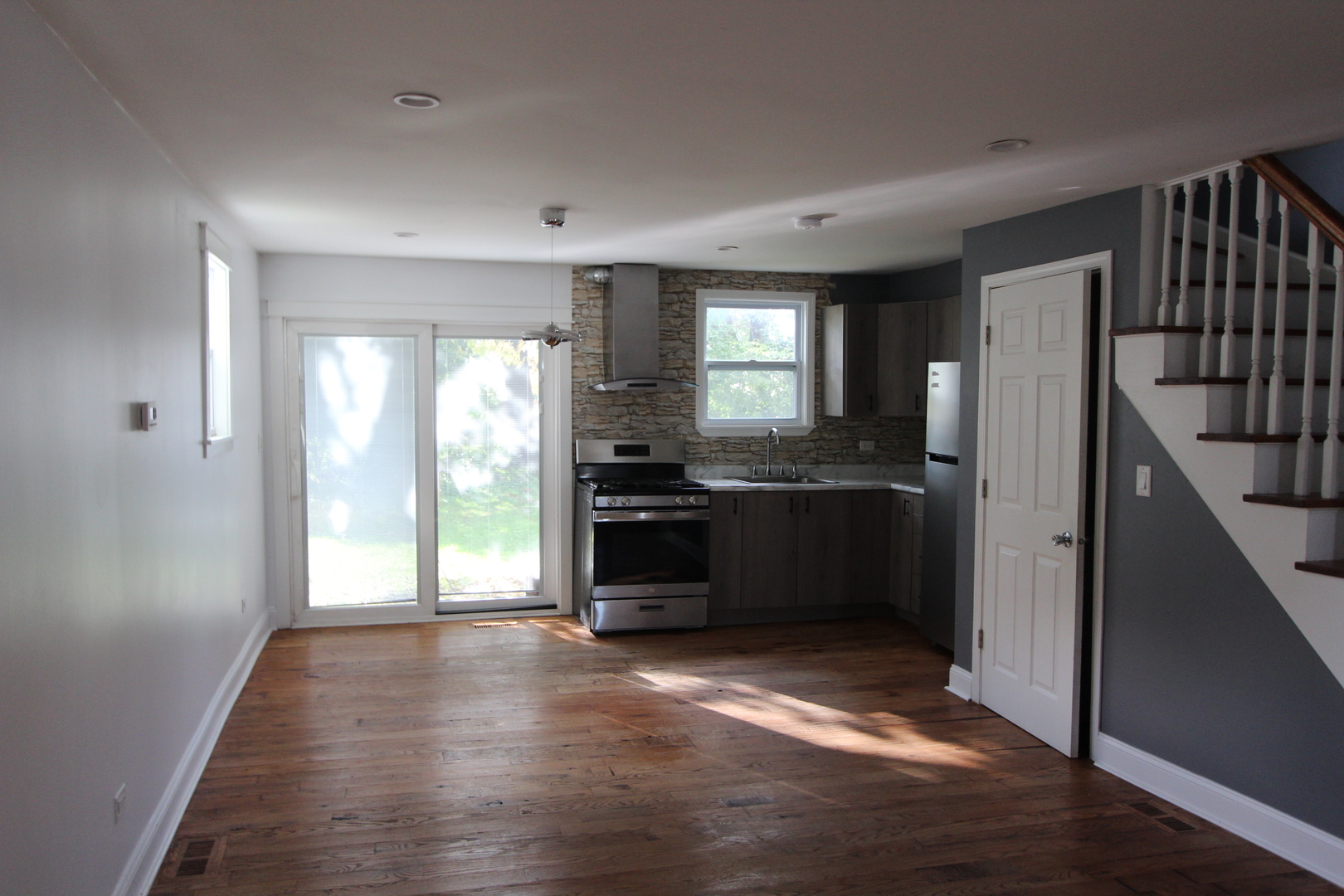 633 1/2 Whitney Boulevard