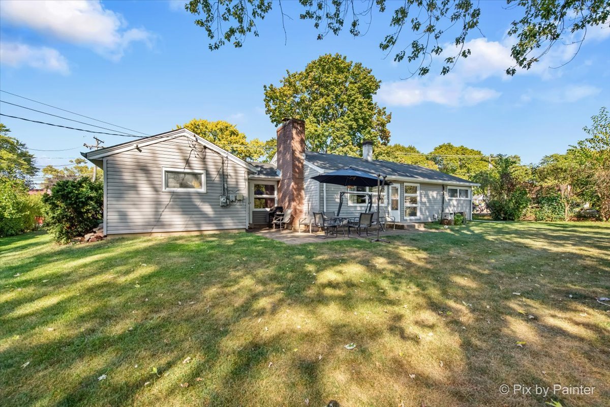 1103 LAWRENCE Avenue