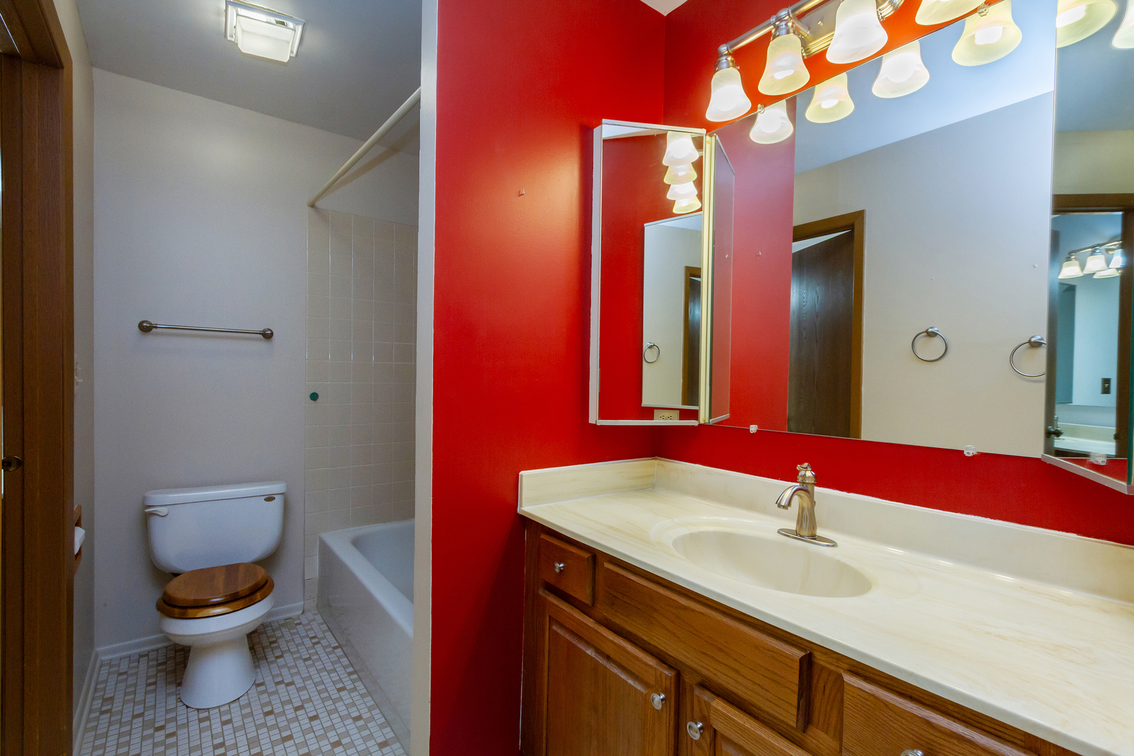 1405 Creekside Court Unit: B