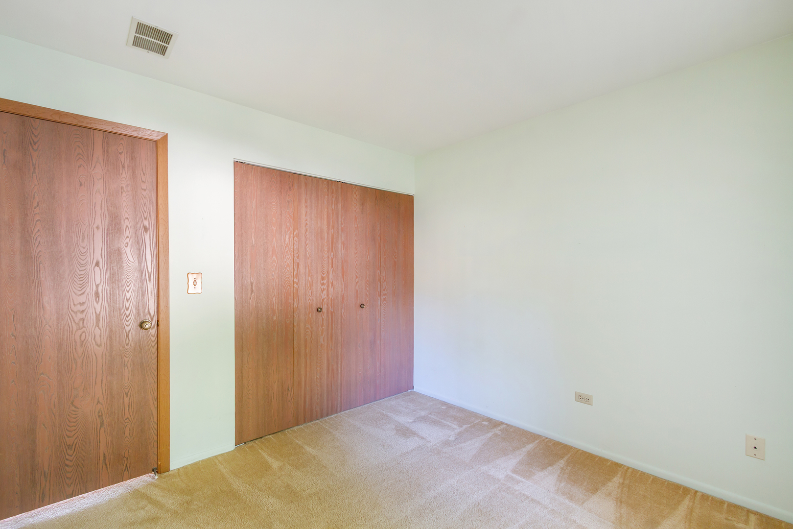 1405 Creekside Court Unit: B