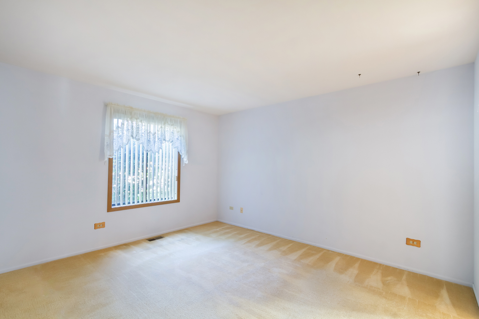 1405 Creekside Court Unit: B