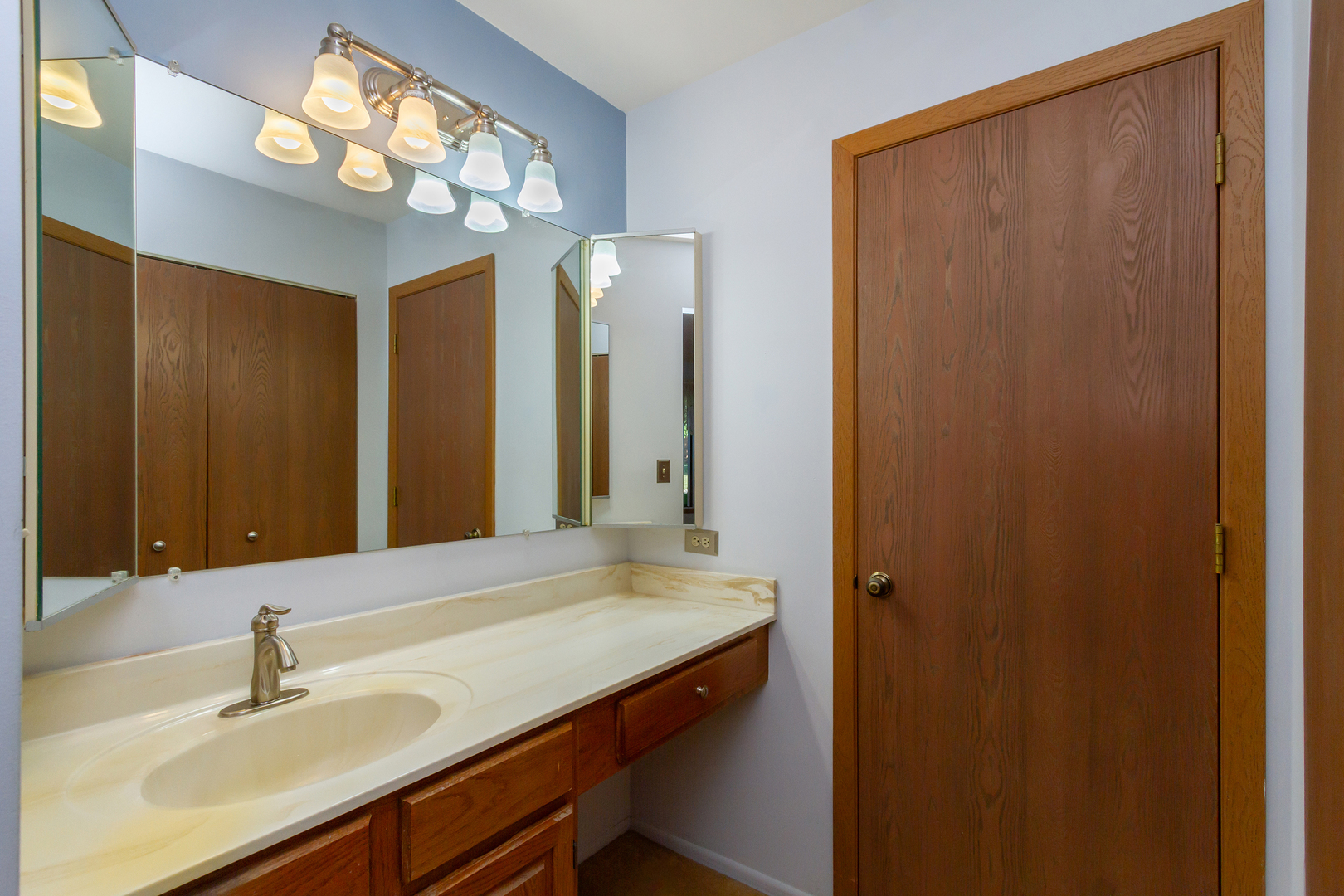 1405 Creekside Court Unit: B