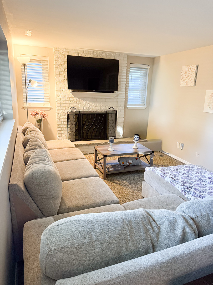 1013 Nottingham Lane