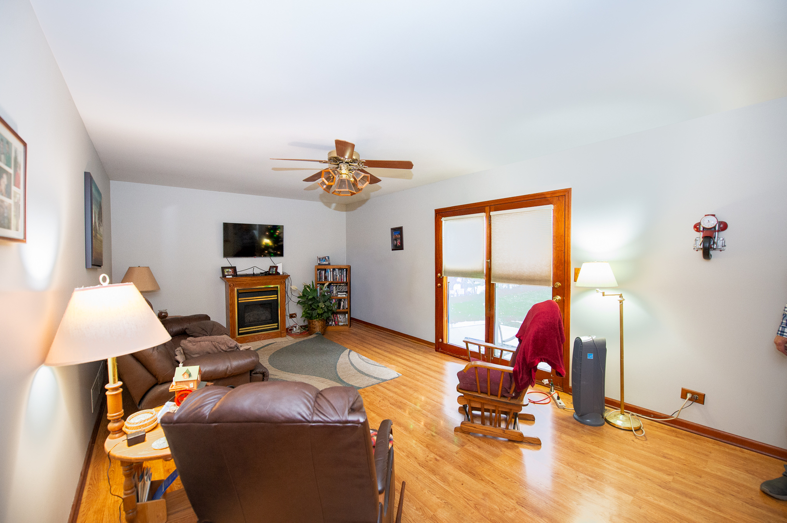 17 N Weston Avenue