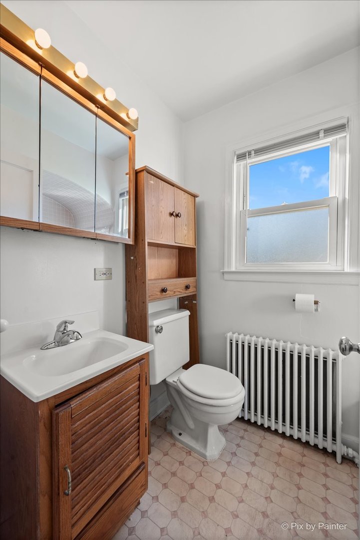 1106 W Highland Avenue