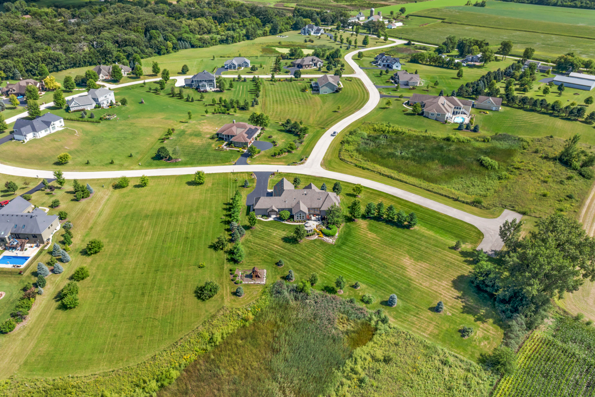 45W210 Timberview Lane