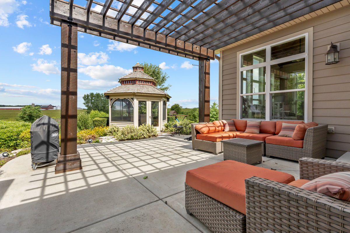 45W210 Timberview Lane