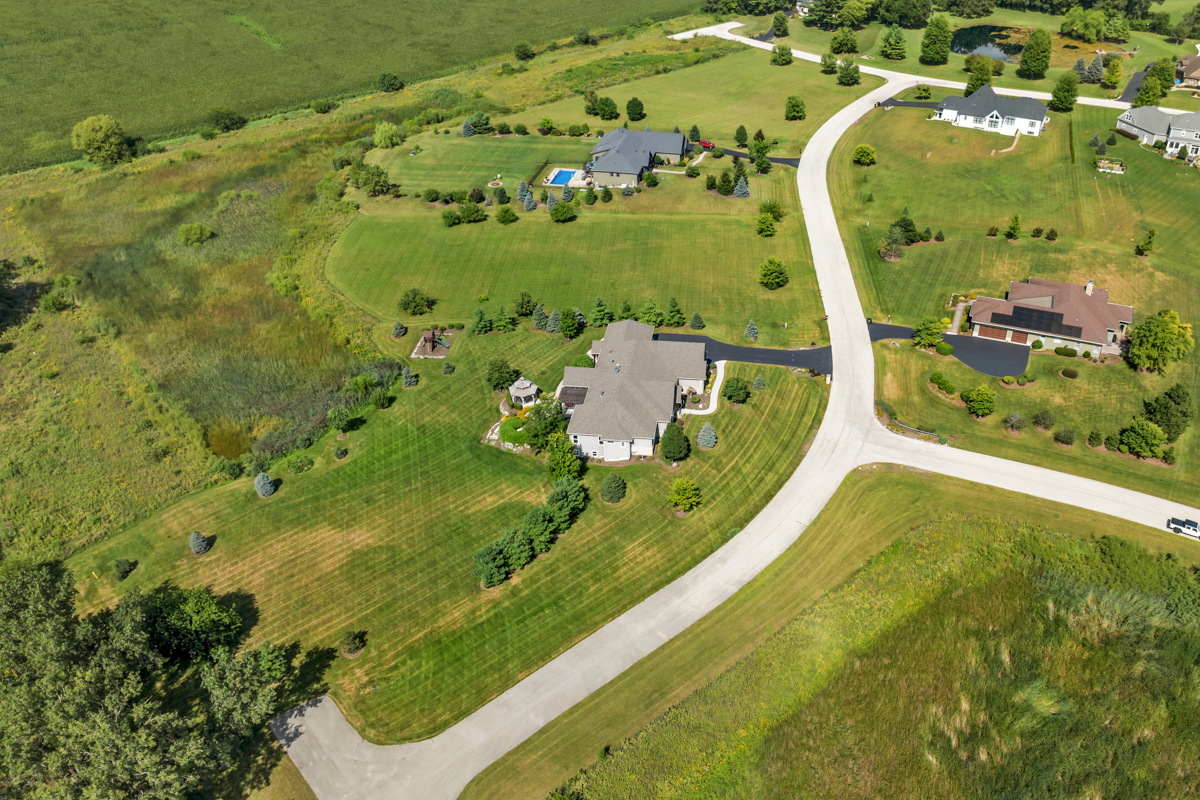 45W210 Timberview Lane