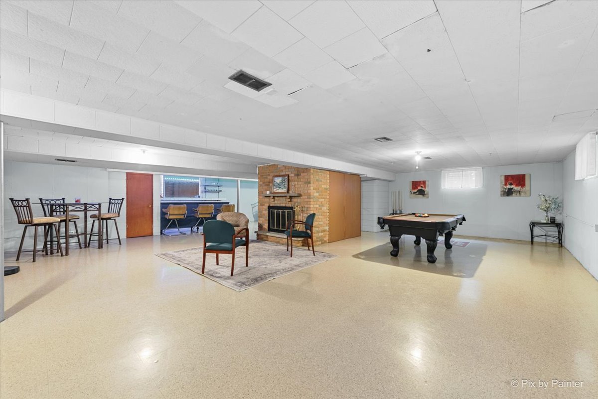 431 N MELROSE Avenue