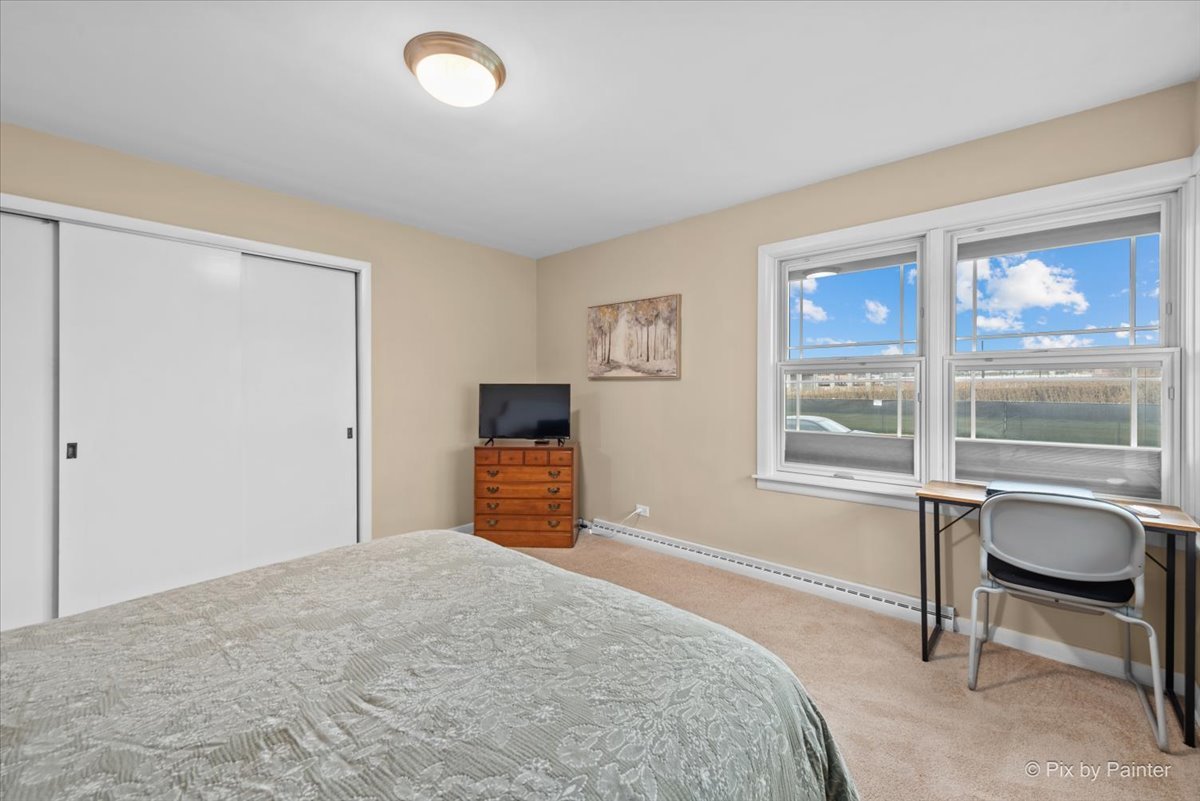 431 N MELROSE Avenue