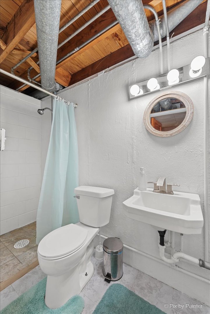 431 N MELROSE Avenue