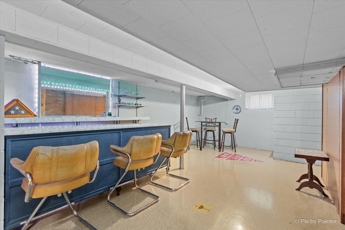 431 N MELROSE Avenue