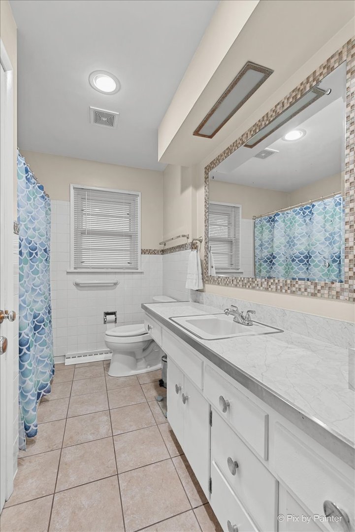 431 N MELROSE Avenue