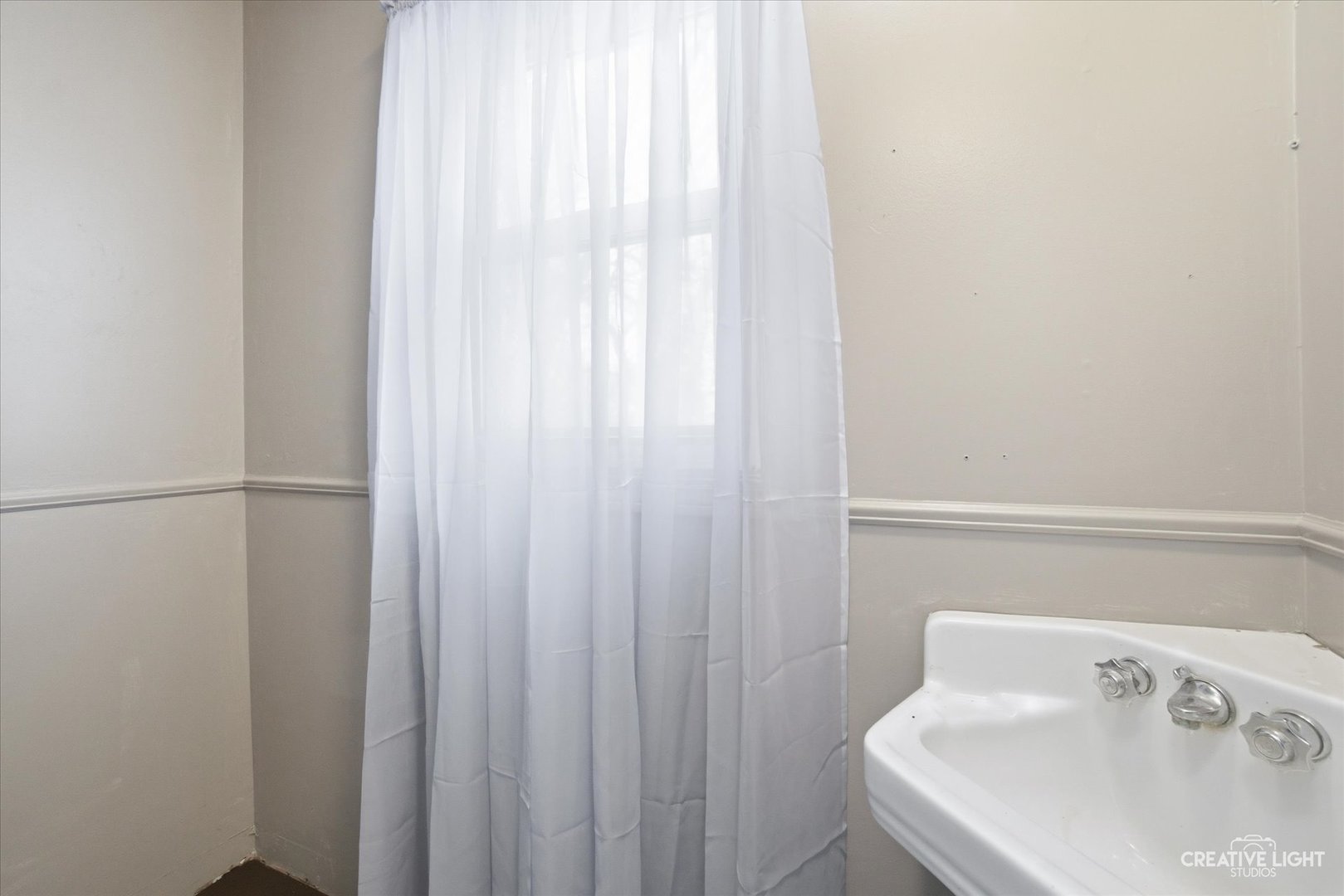 1114 Century Oaks Drive