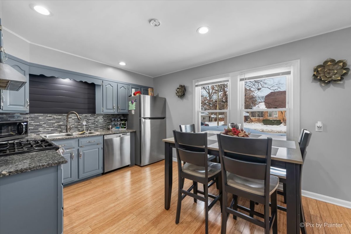 521 River Bluff Road