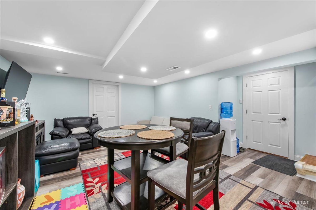 521 River Bluff Road