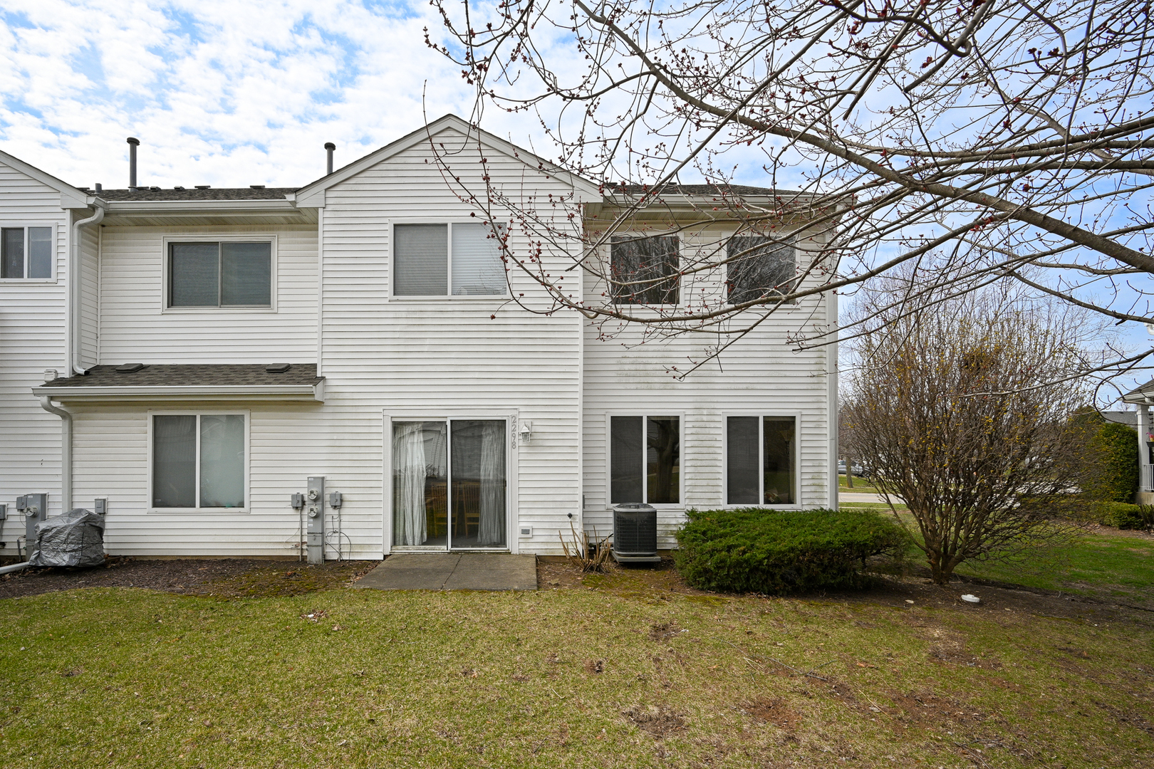 2298 Woodside Drive