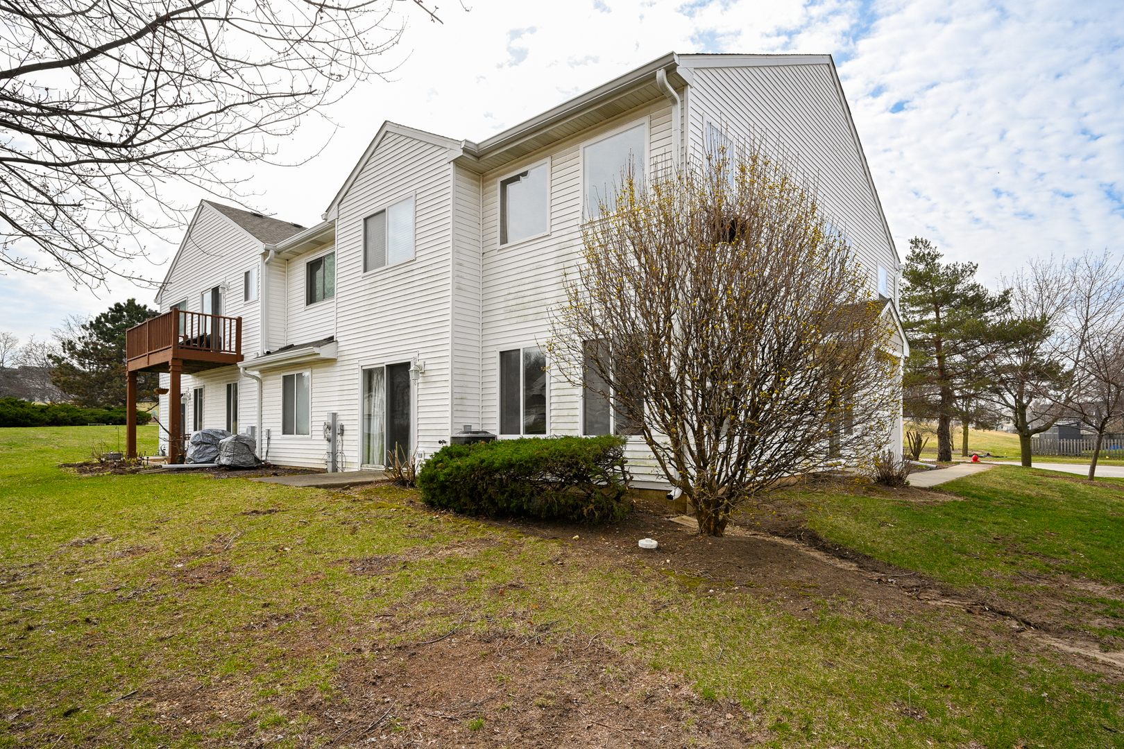 2298 Woodside Drive