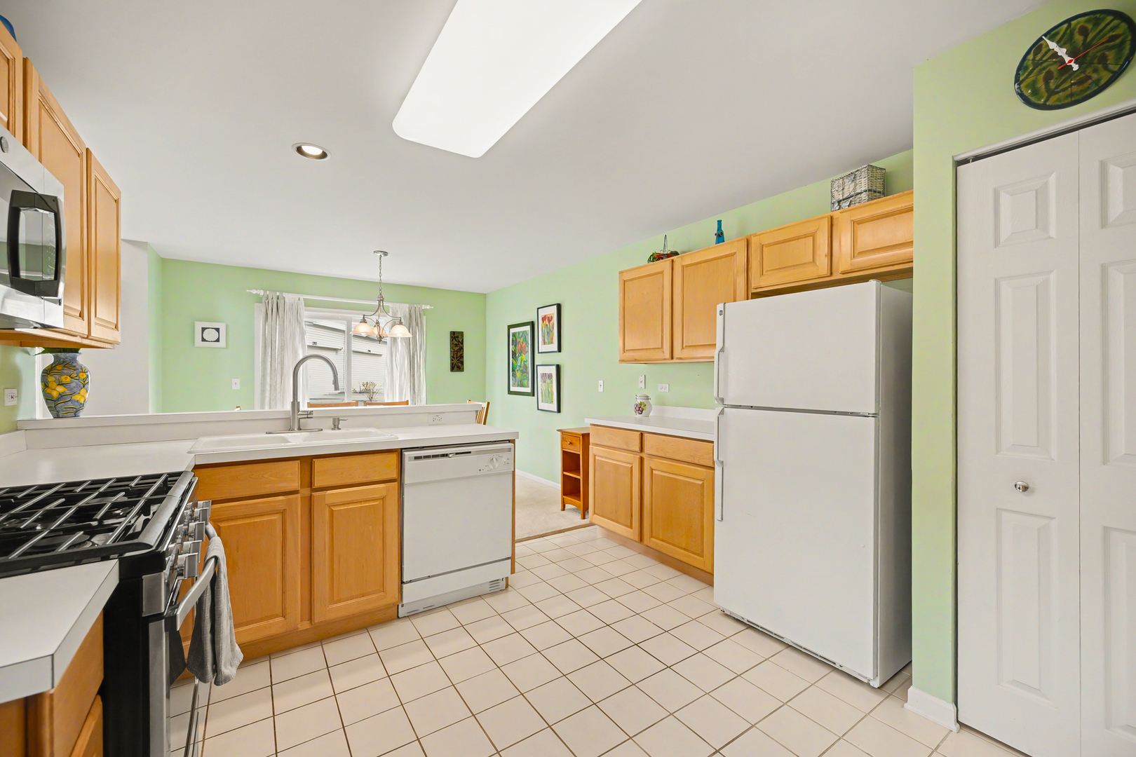 2298 Woodside Drive