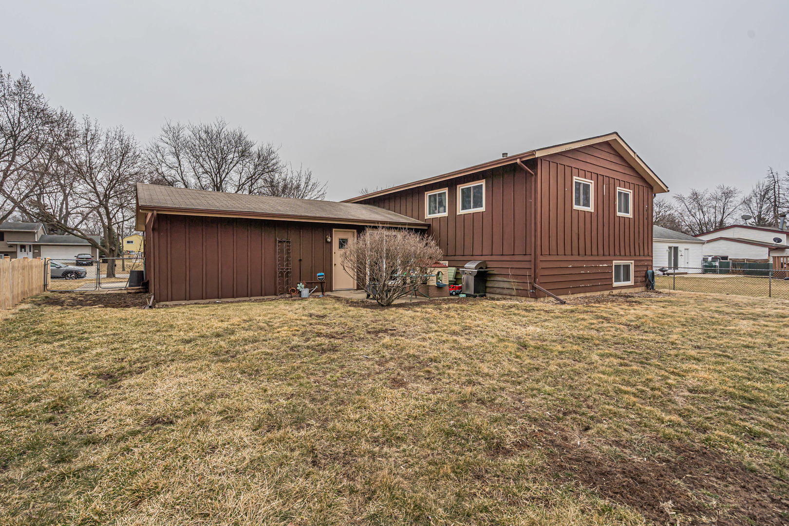 922 COVENTRY Lane