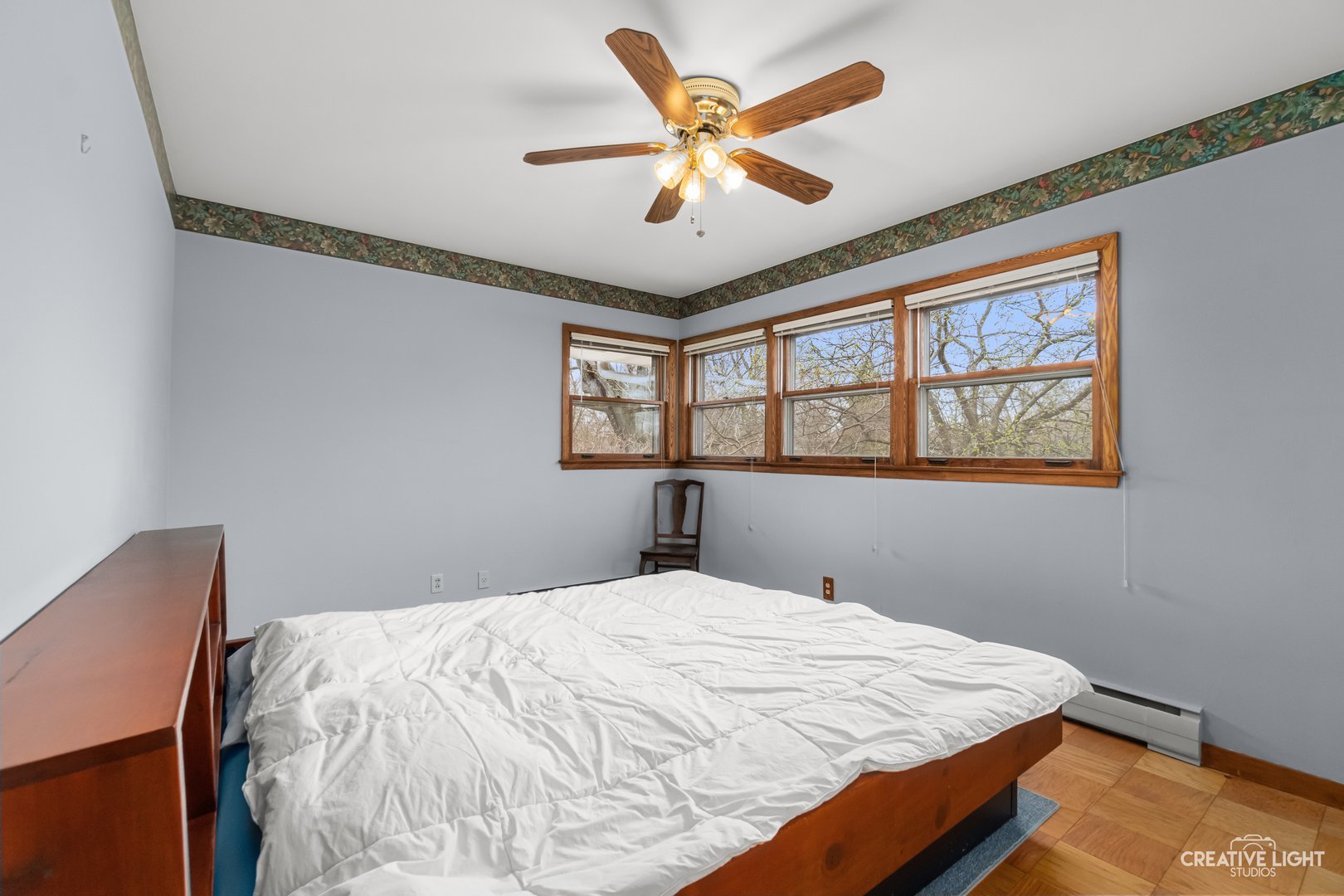 1005 Meadow Lane