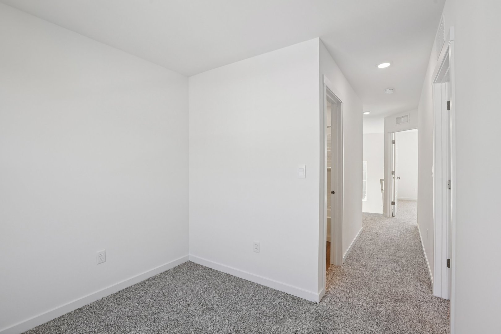 1403 Oakfield Lane