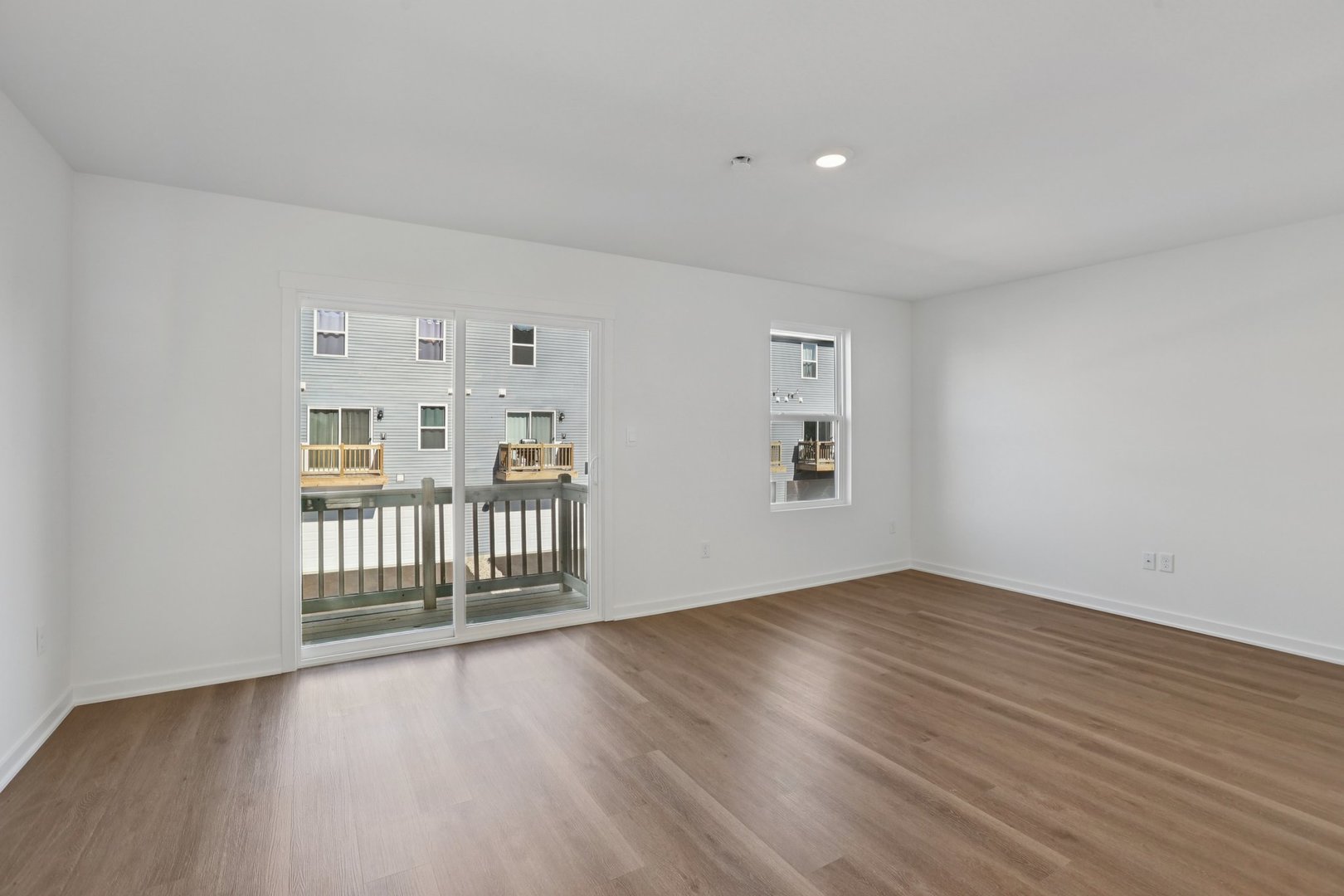1403 Oakfield Lane