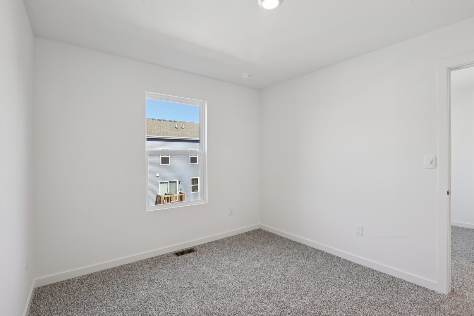 1403 Oakfield Lane