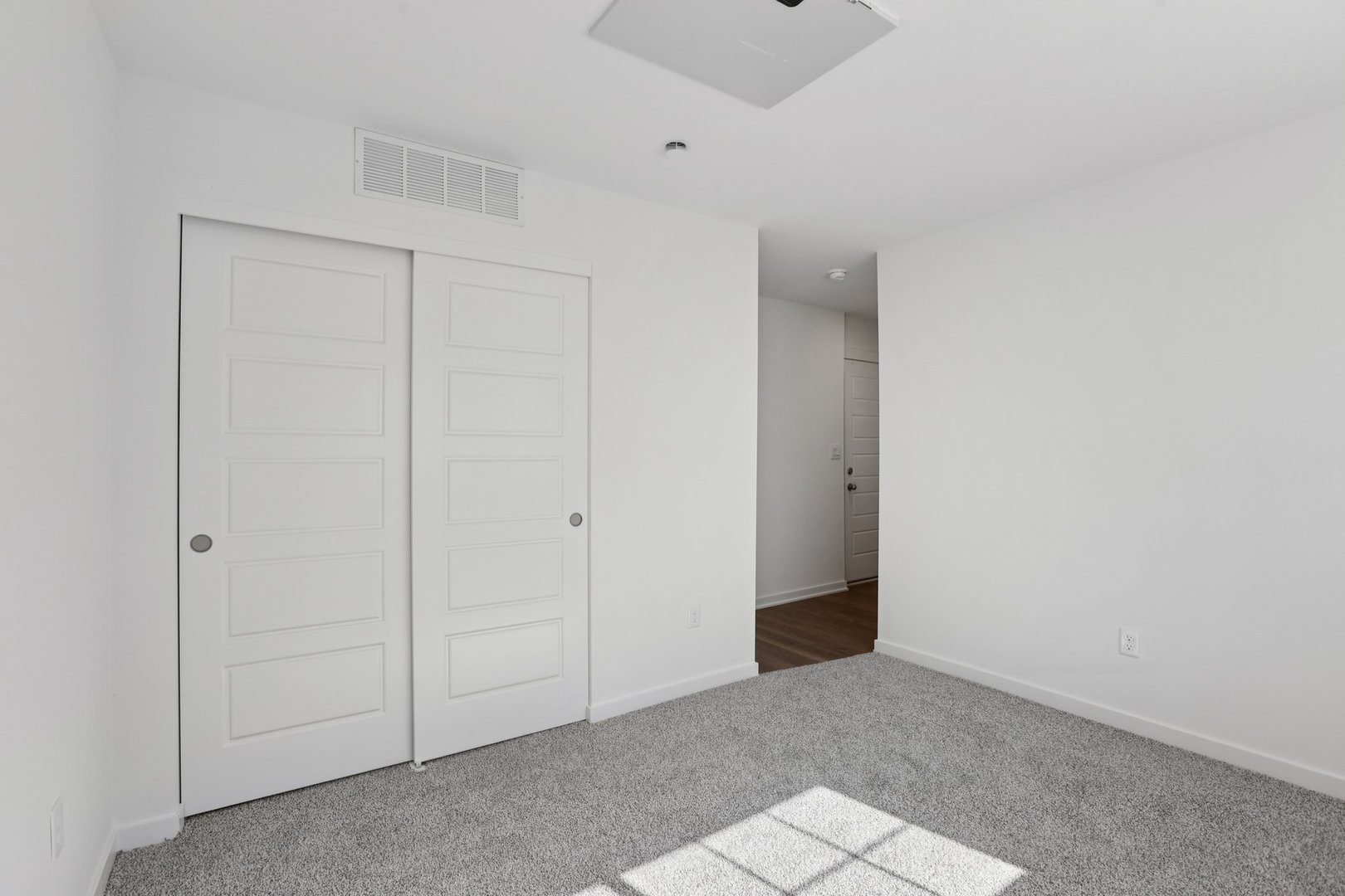 1403 Oakfield Lane