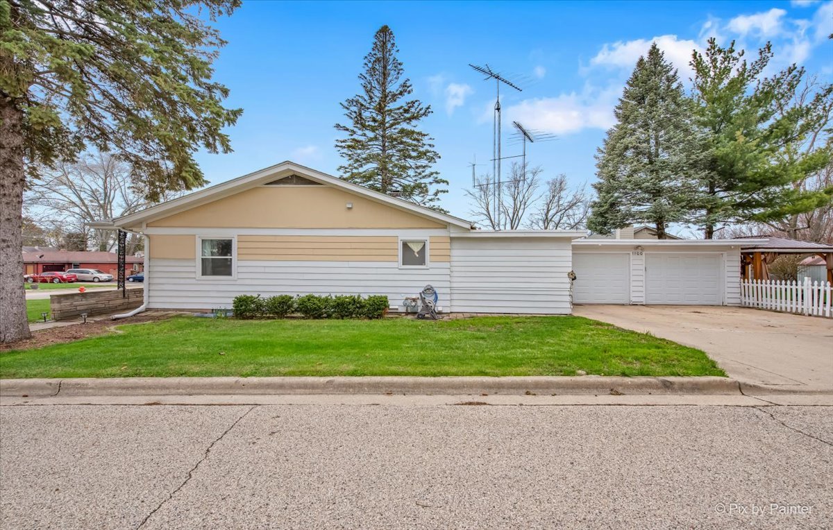 1100 W Highland Avenue