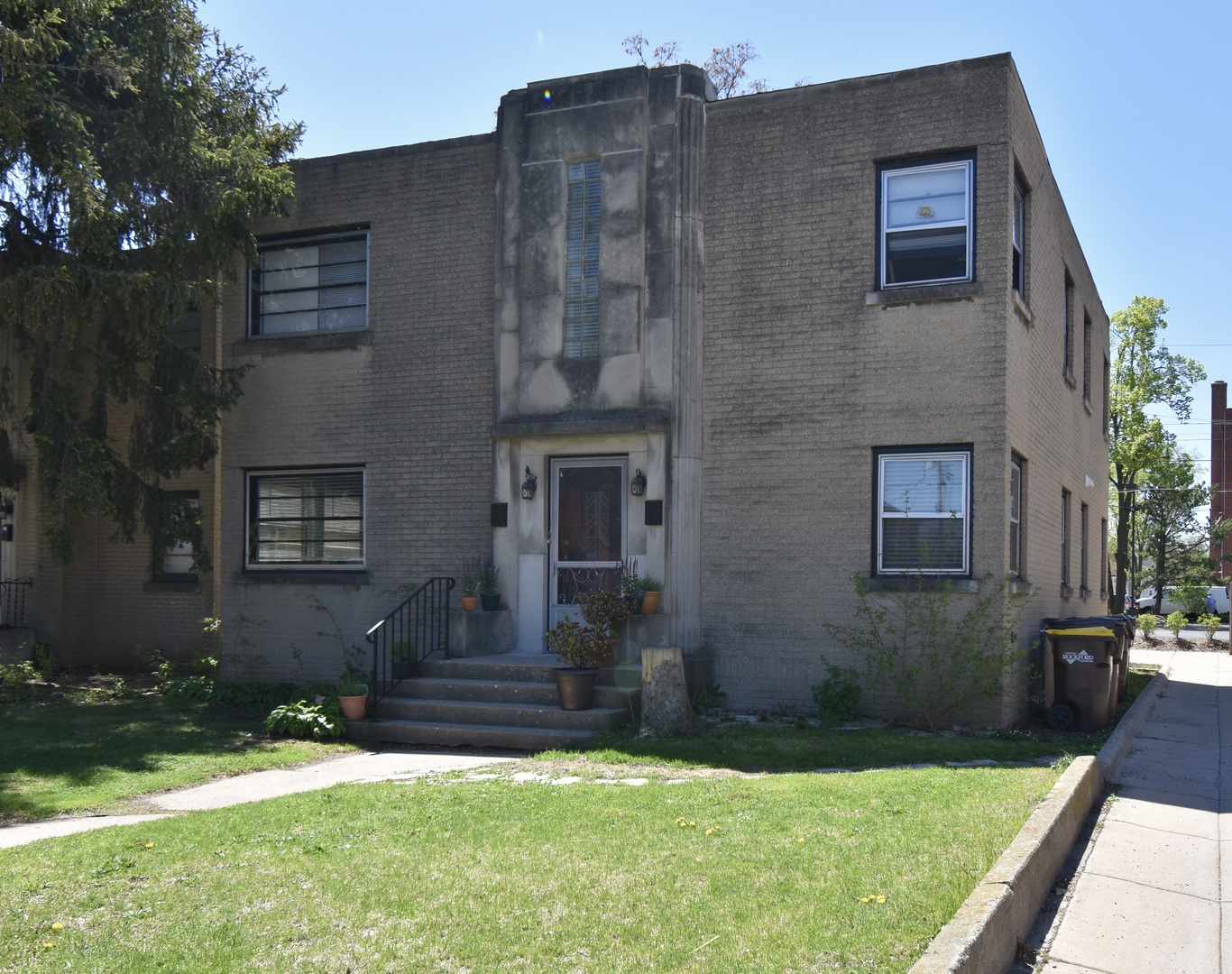 216 Carlton Terrace