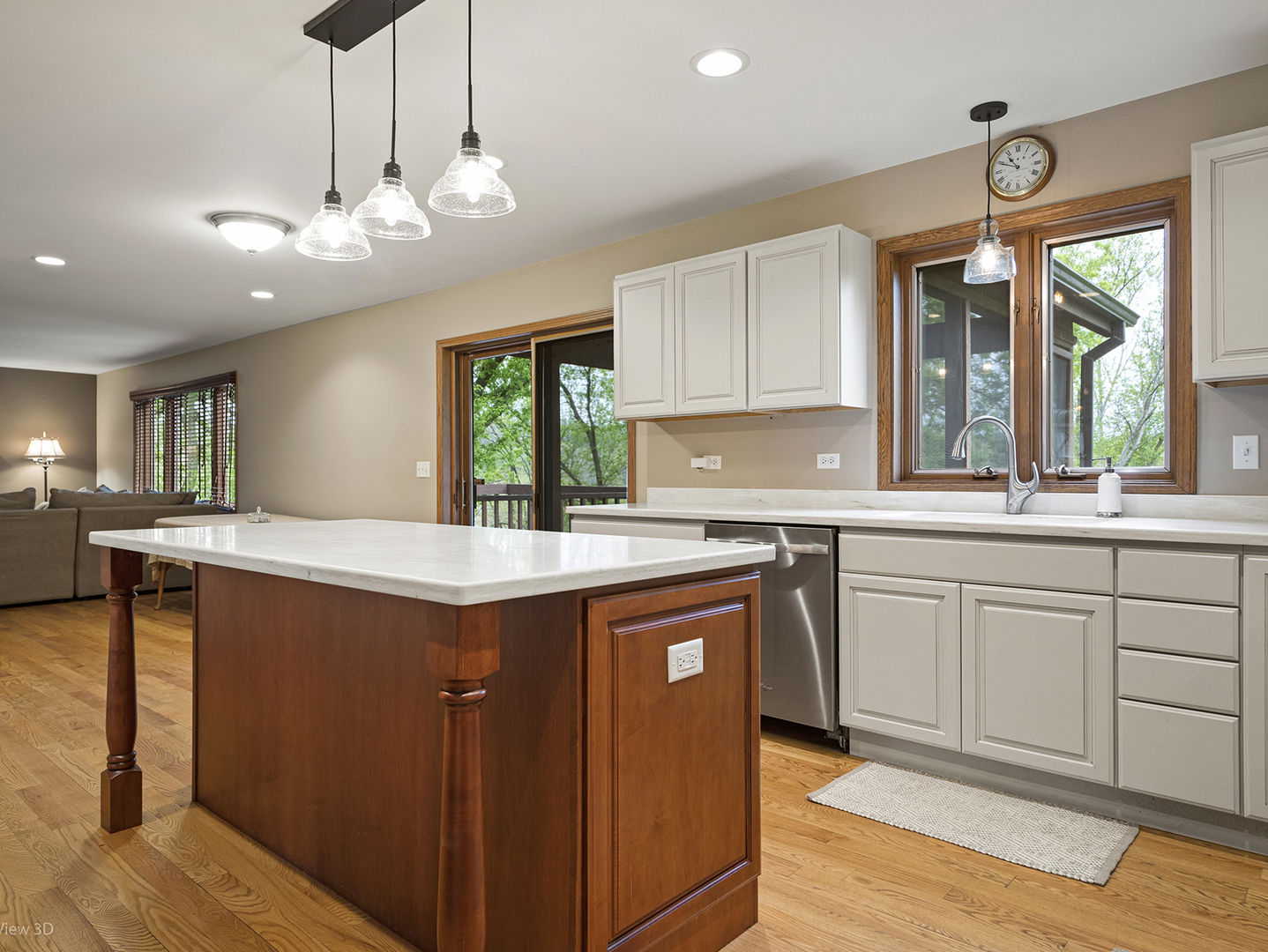 904 Glen Oak Drive