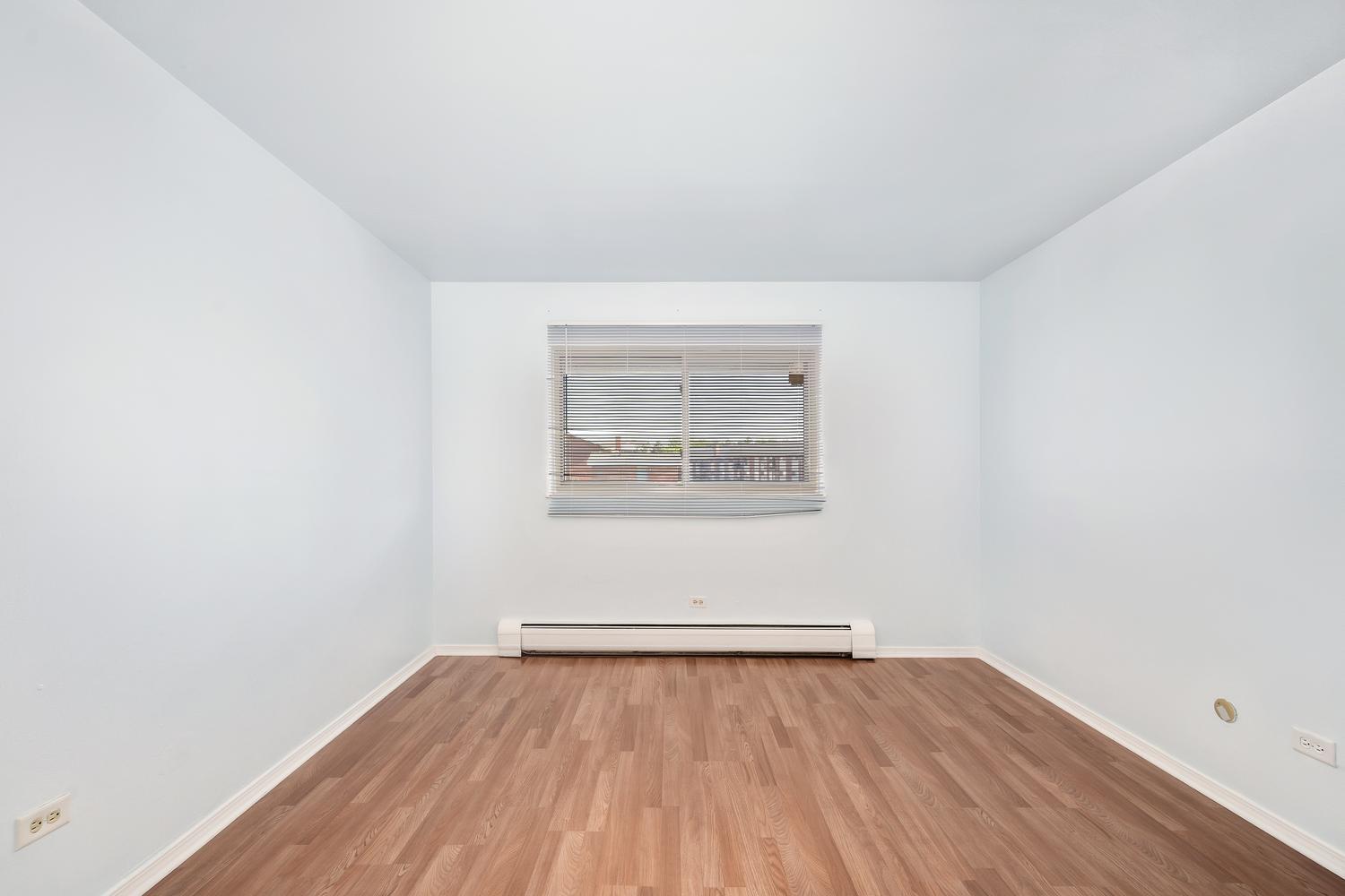 659 E FULLERTON Avenue Unit: 204