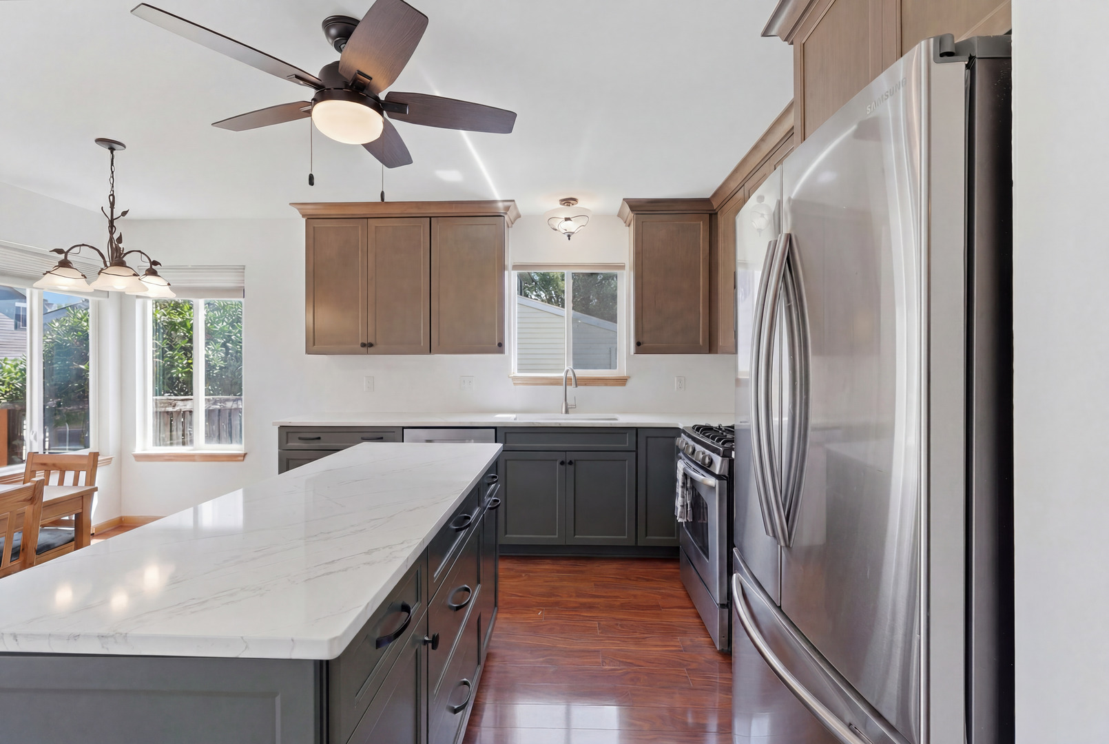 425 Hobart Drive