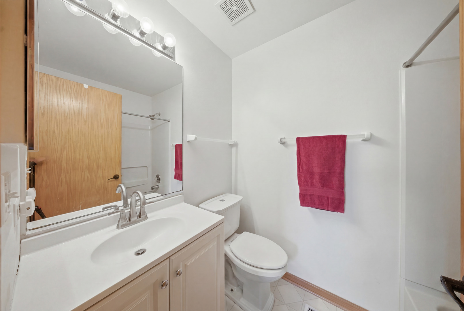 425 Hobart Drive