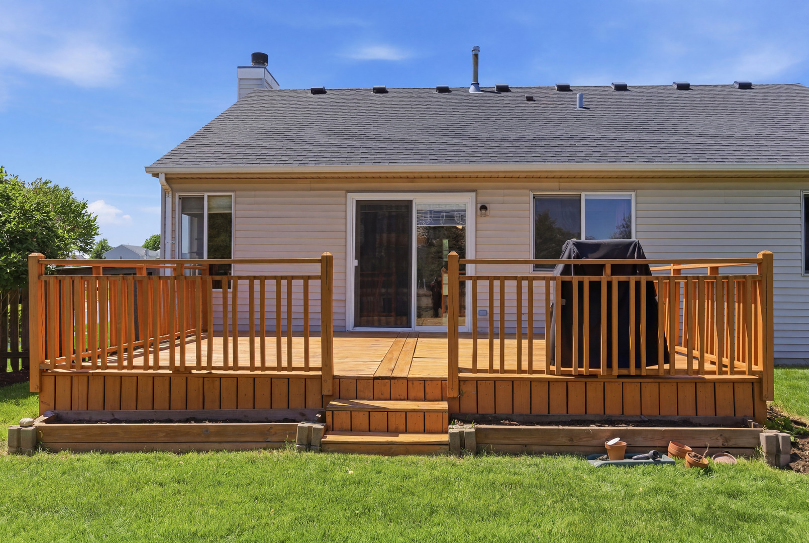 425 Hobart Drive