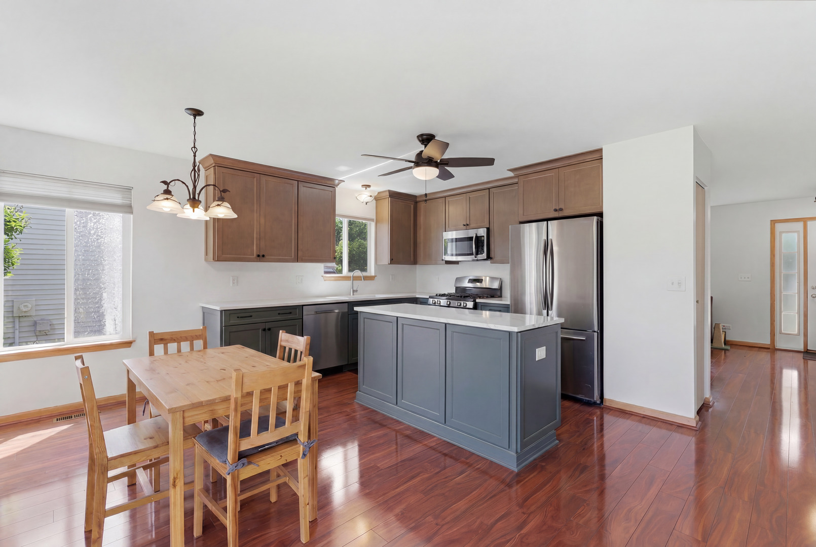 425 Hobart Drive