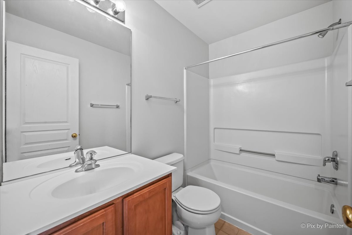 2415 Emily Lane