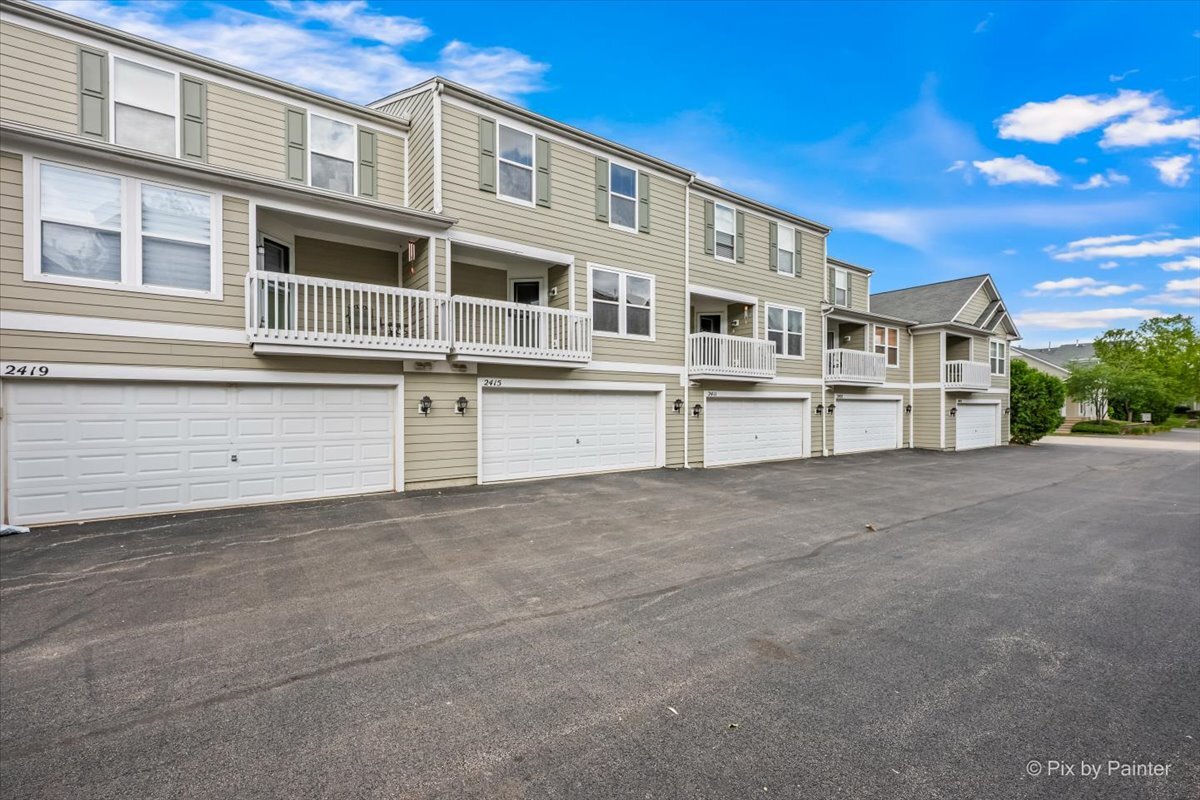 2415 Emily Lane