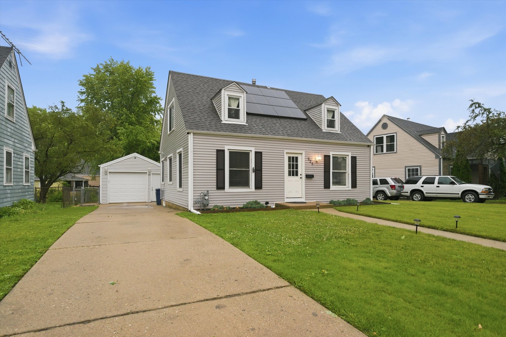 525 Sunset Drive