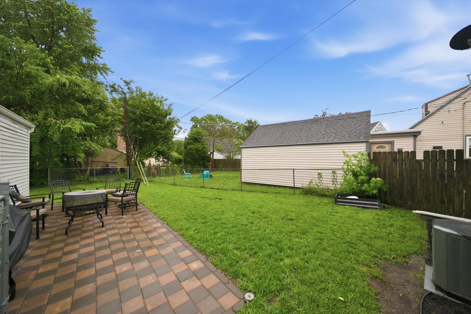 525 Sunset Drive