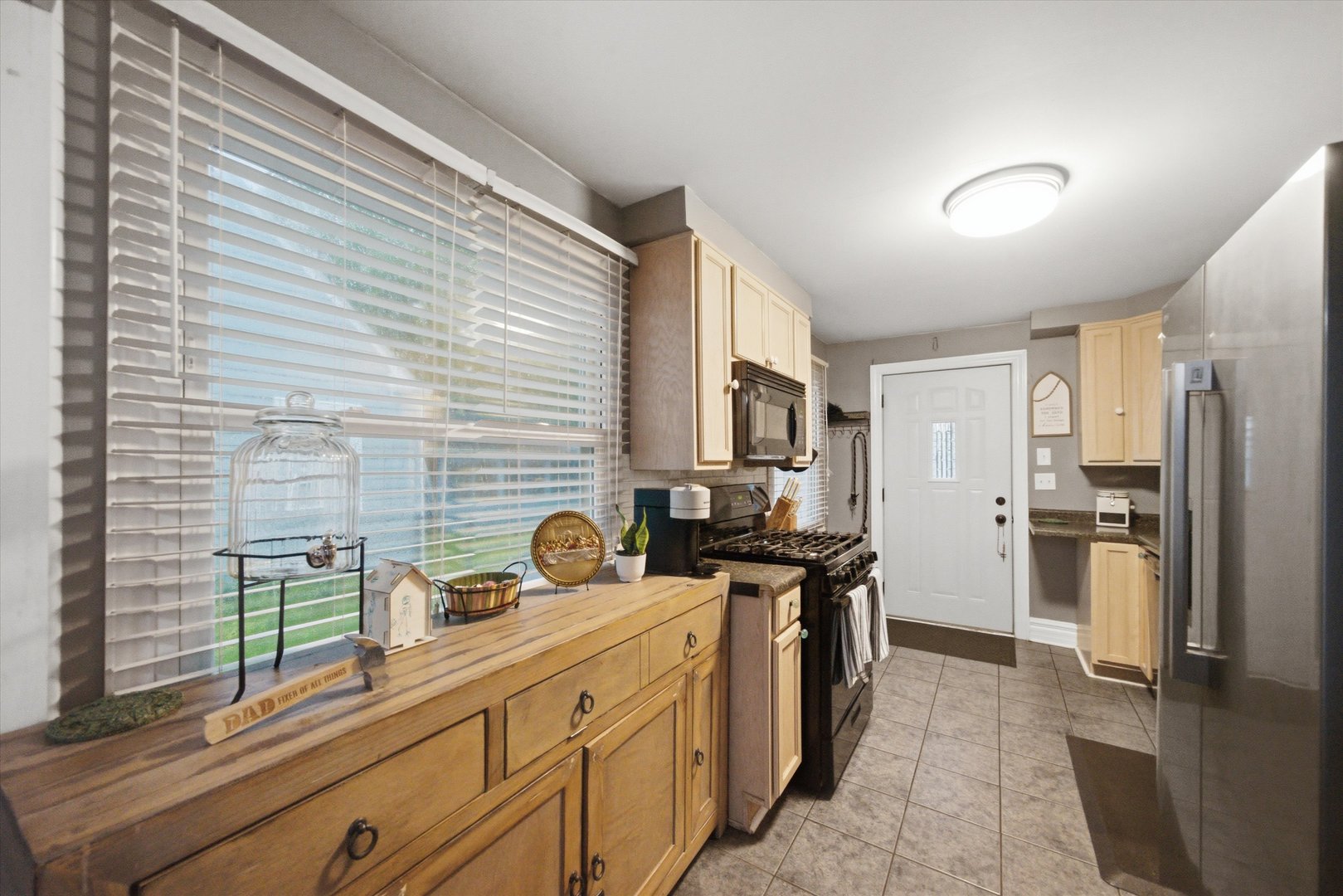 525 Sunset Drive