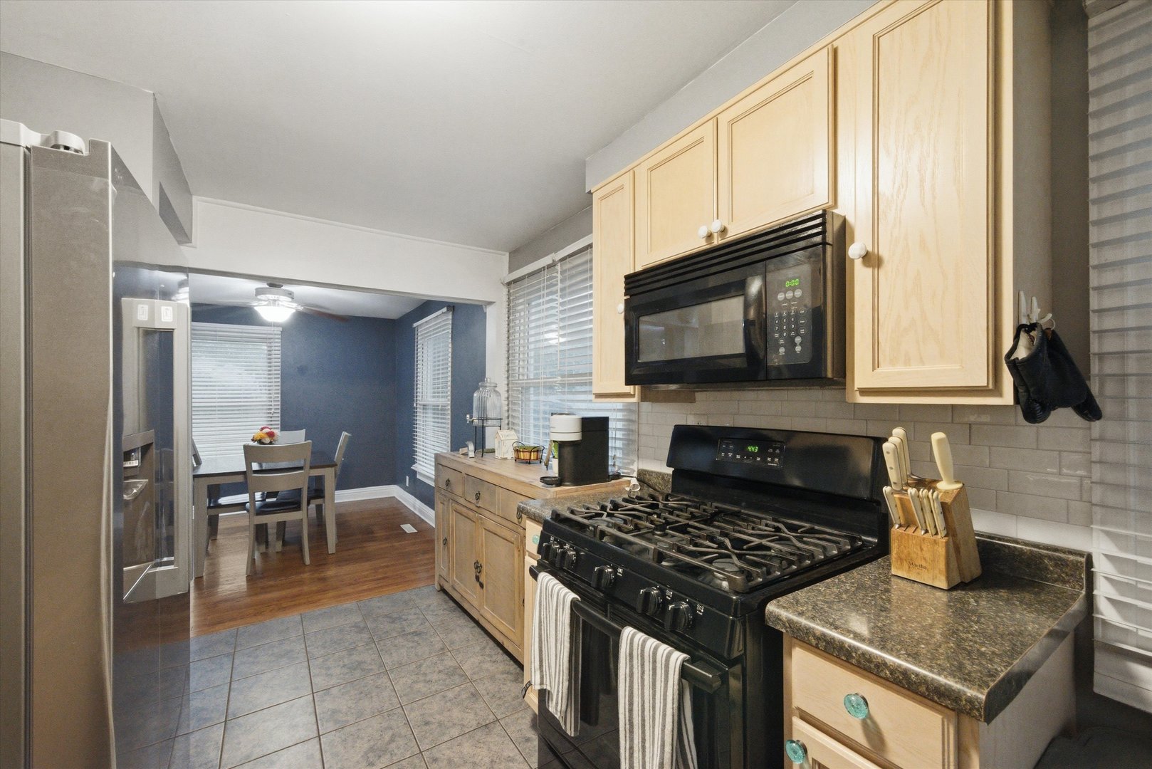 525 Sunset Drive