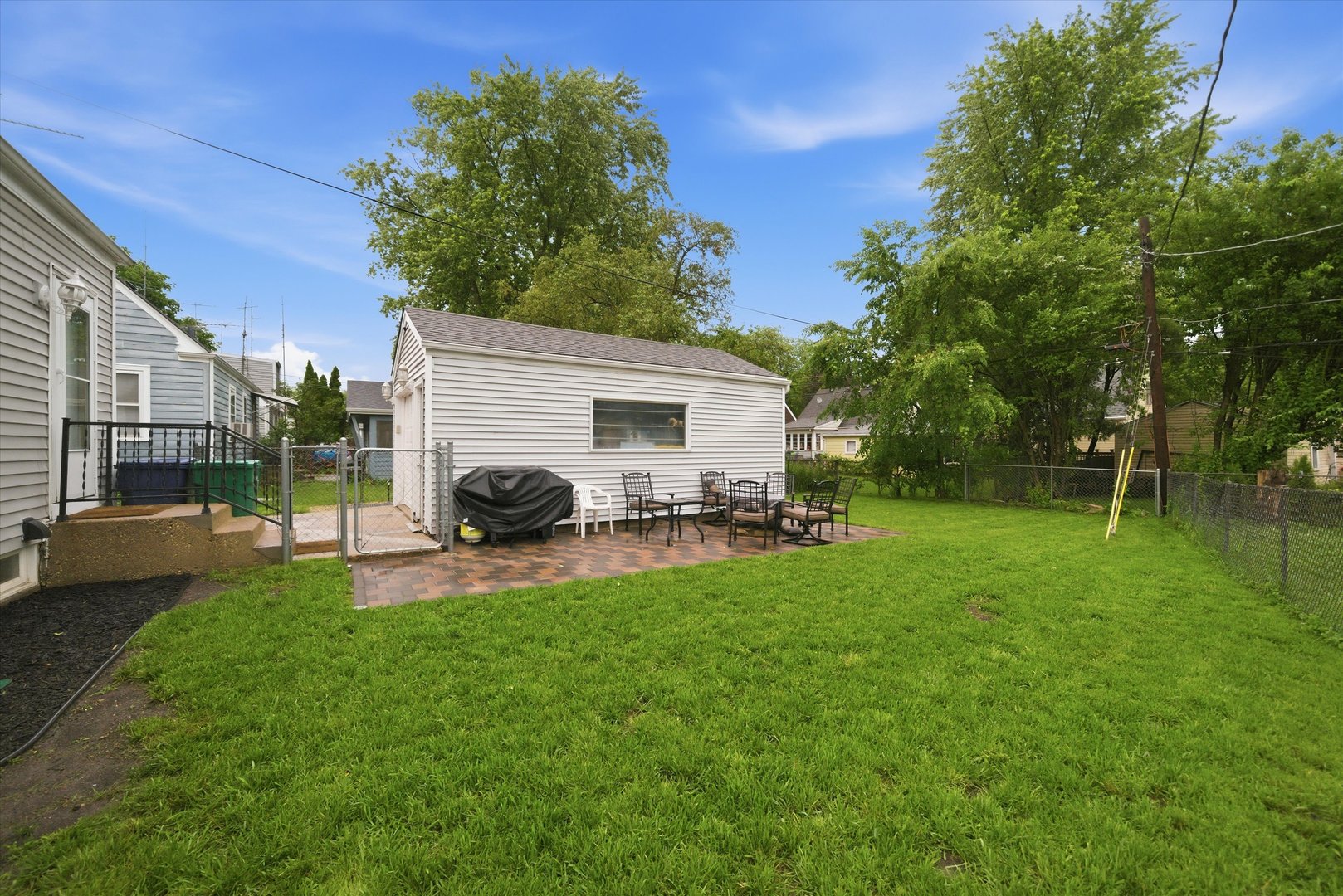 525 Sunset Drive