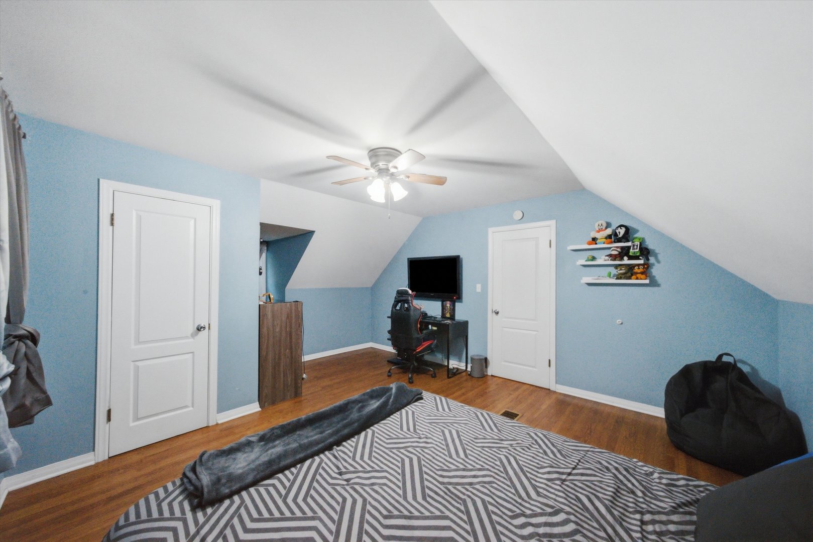 525 Sunset Drive
