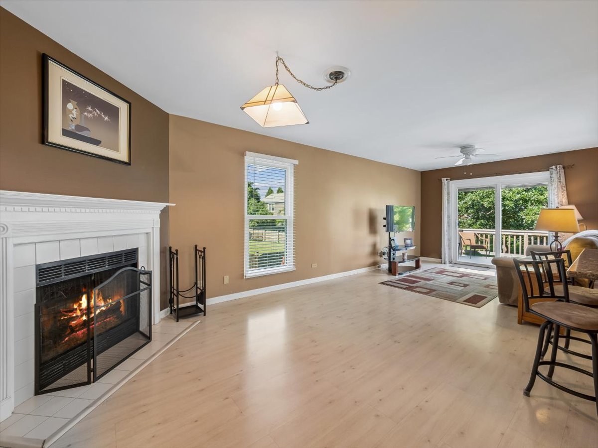 317 W Harvard Circle